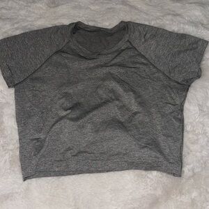 LULULEMON | grey cropped swiftly T-shirt